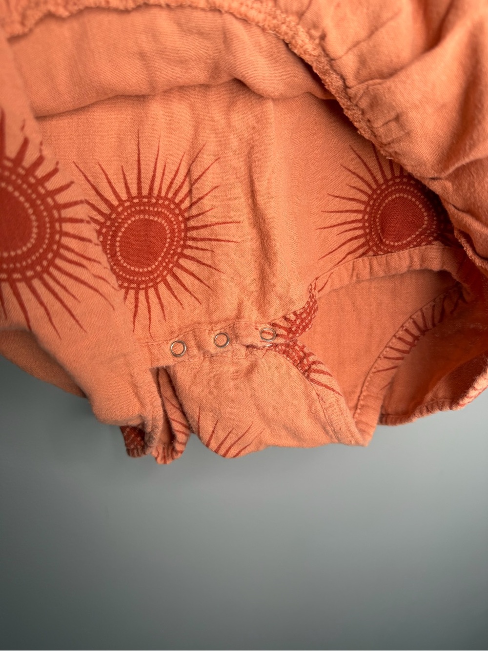 Kate Quinn Organic Cotton Sun Print Ruffle One Piece - Picture 6 of 10